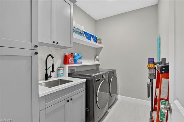 17624 Kinzie LN, Estero, FL 33928