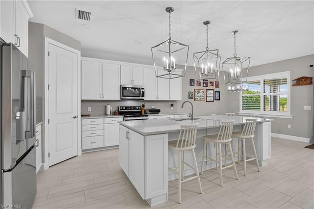 17624 Kinzie LN, Estero, FL 33928