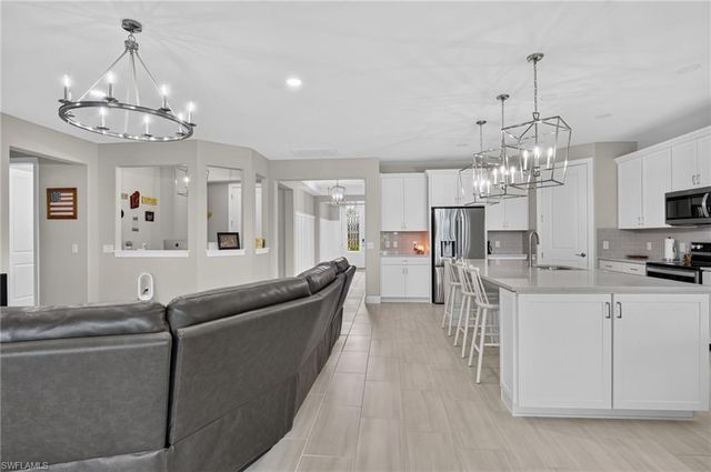 17624 Kinzie LN, Estero, FL 33928