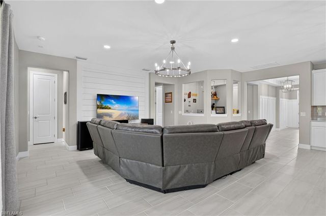 17624 Kinzie LN, Estero, FL 33928