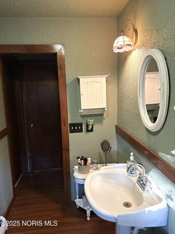 12369 Lagoon Drive, Curtice, OH 43412