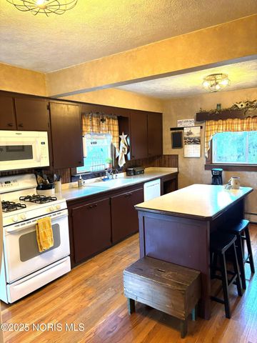 12369 Lagoon Drive, Curtice, OH 43412