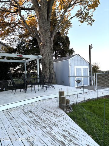 12369 Lagoon Drive, Curtice, OH 43412