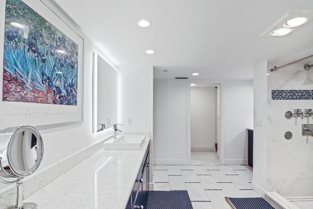 100 Lakeshore Drive 458, North Palm Beach, FL 33408