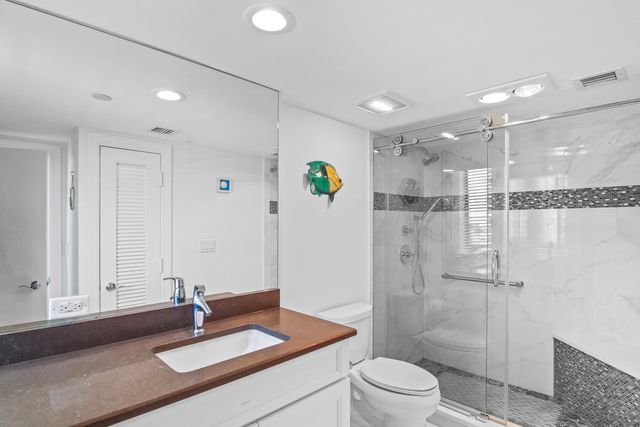 100 Lakeshore Drive 458, North Palm Beach, FL 33408