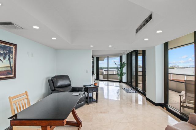 100 Lakeshore Drive 458, North Palm Beach, FL 33408