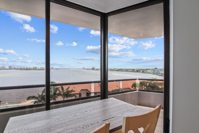 100 Lakeshore Drive 458, North Palm Beach, FL 33408
