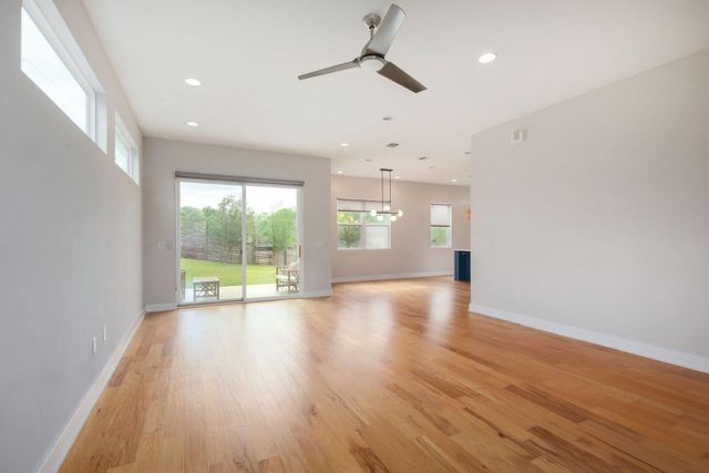 7013 Boyle DR, Austin, TX 78724