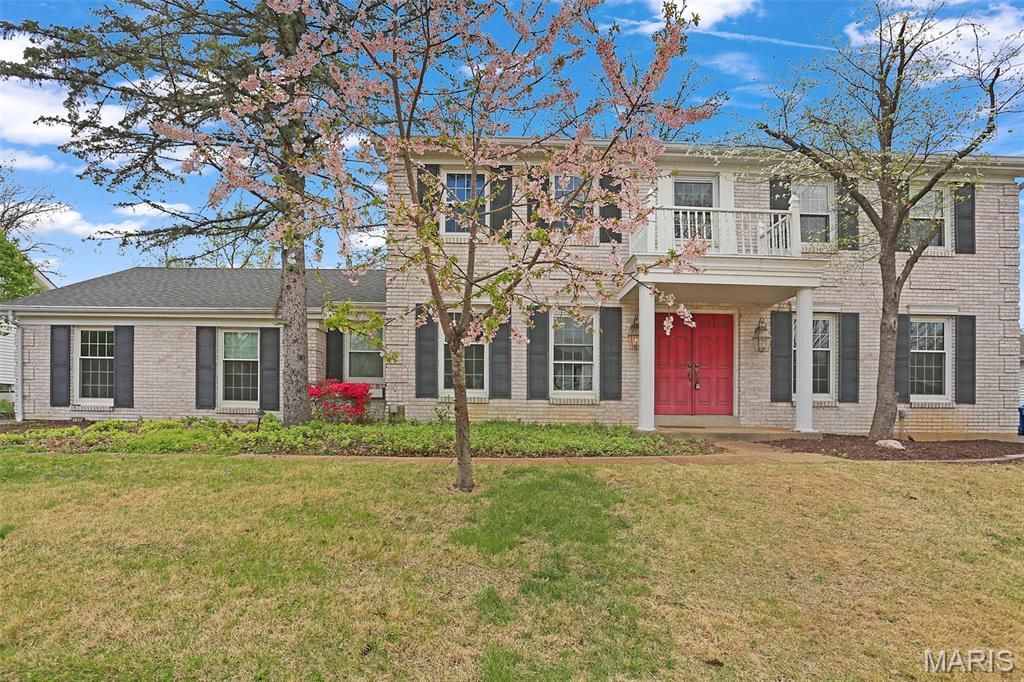 1917 Dovercliff Court, Chesterfield, MO 63017