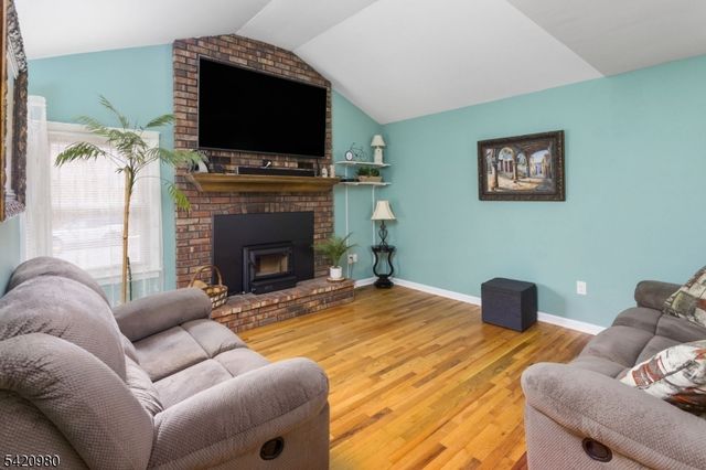 209 Princeton Ave, Hamilton Twp., NJ 08619