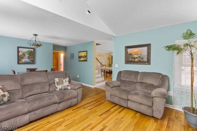 209 Princeton Ave, Hamilton Twp., NJ 08619