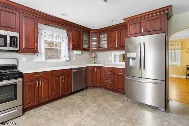 209 Princeton Ave, Hamilton Twp., NJ 08619