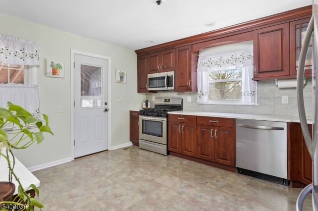 209 Princeton Ave, Hamilton Twp., NJ 08619