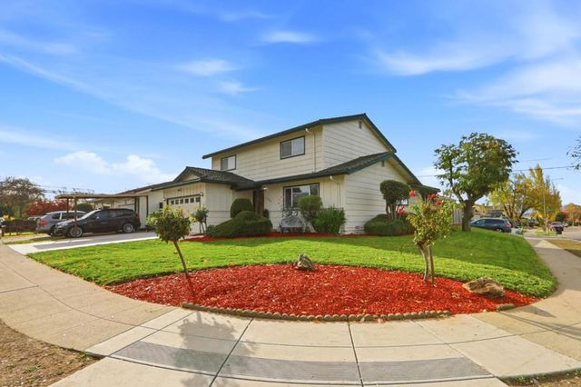 2045 Treewood Lane, San Jose, CA 95132