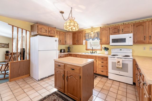 88 Sunset Drive, Belmont, NH 03220