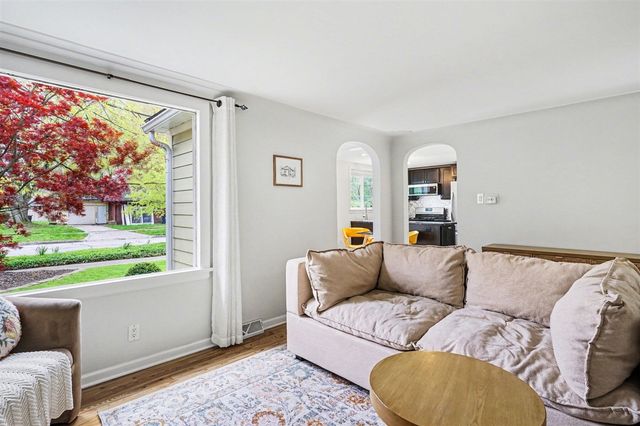 175 E 25th Street, Holland, MI 49423