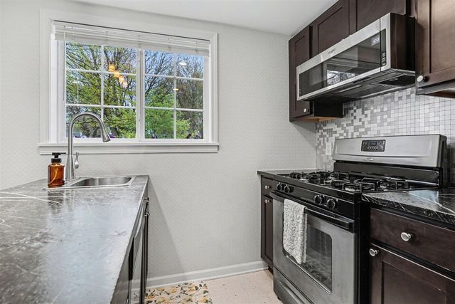 175 E 25th Street, Holland, MI 49423