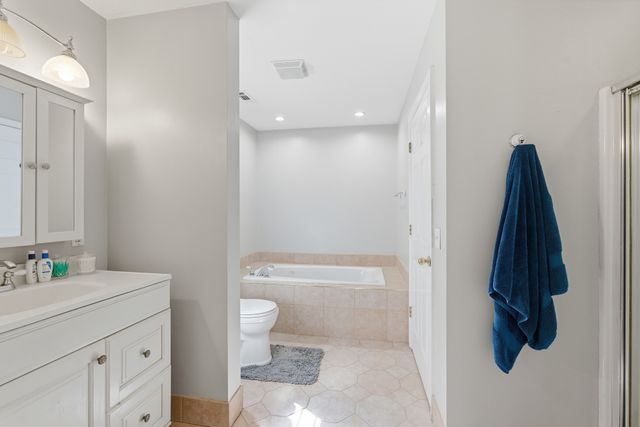 957 Ford Rd, White Bluff, TN 37187