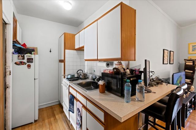 656 W Oakdale Avenue 3B, Chicago, IL 60657