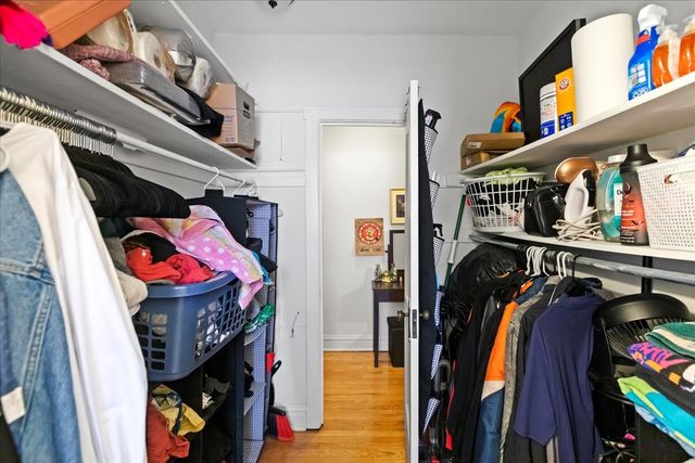 656 W Oakdale Avenue 3B, Chicago, IL 60657