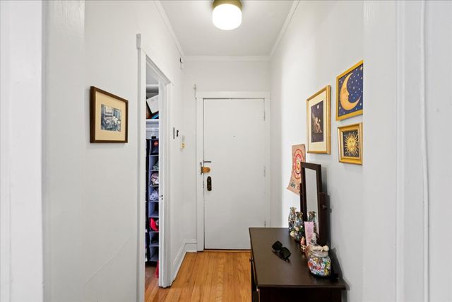 656 W Oakdale Avenue 3B, Chicago, IL 60657
