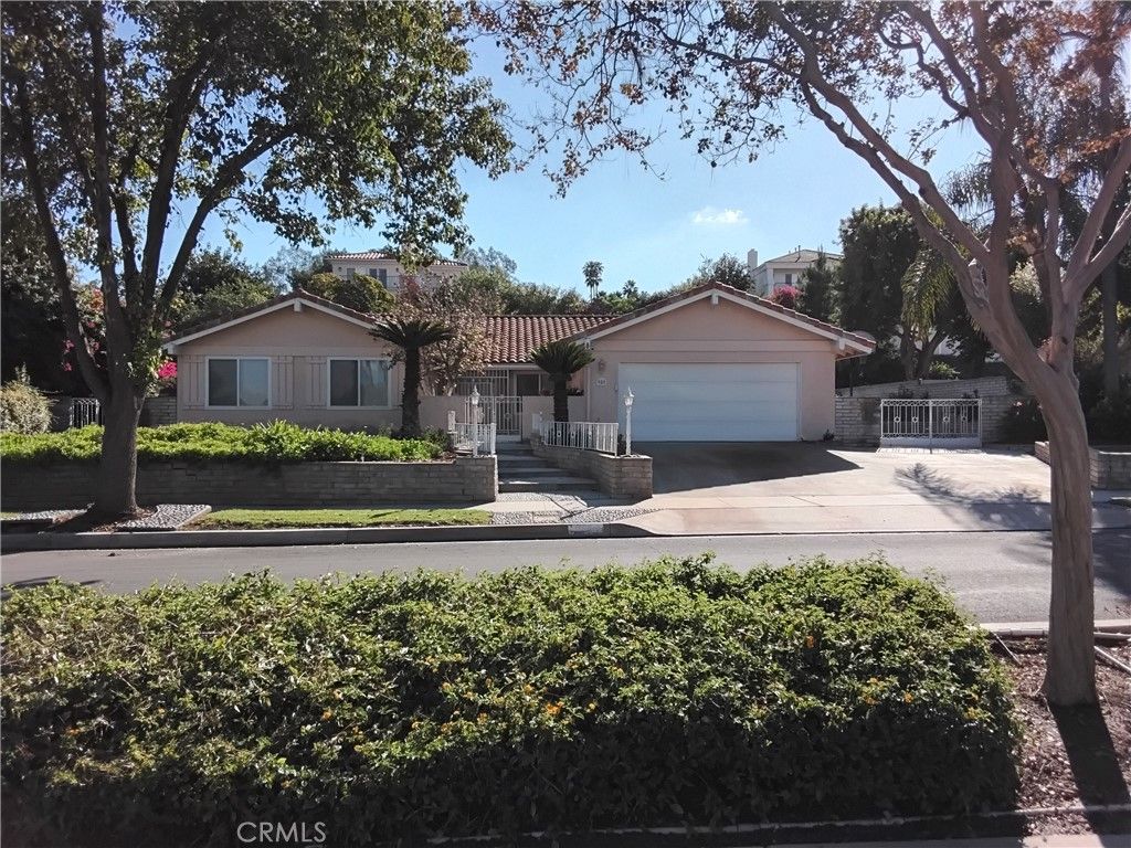 980 Country Club, Riverside, CA 92506