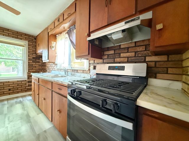 3607 9th Street, Rock Island, IL 61201