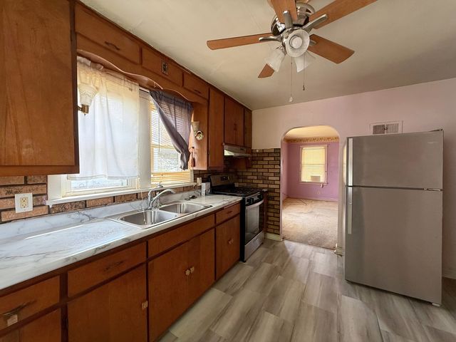 3607 9th Street, Rock Island, IL 61201