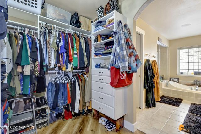 12961 Nora Drive, Anchorage, AK 99515