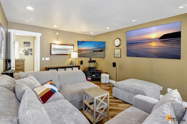 12961 Nora Drive, Anchorage, AK 99515