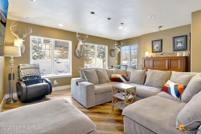 12961 Nora Drive, Anchorage, AK 99515