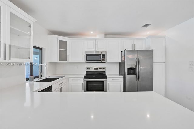 16653 Golfview Drive, Weston, FL 33326