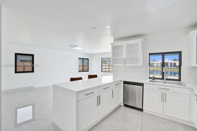 16653 Golfview Drive, Weston, FL 33326