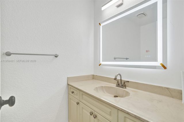 16653 Golfview Drive, Weston, FL 33326