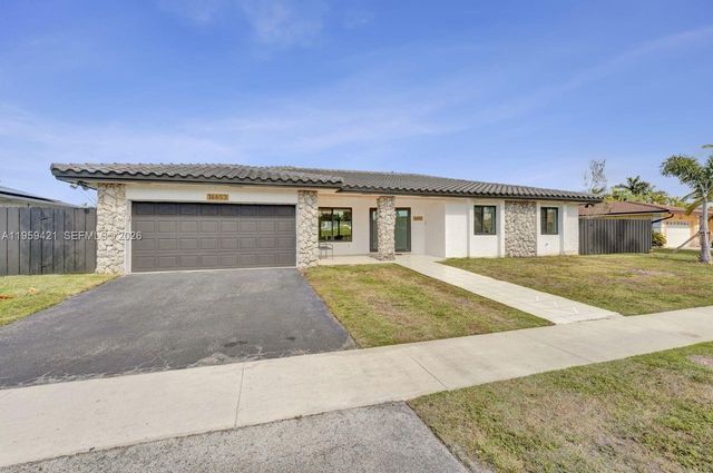 16653 Golfview Drive, Weston, FL 33326