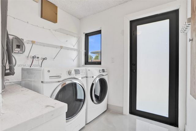 16653 Golfview Drive, Weston, FL 33326