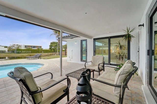 16653 Golfview Drive, Weston, FL 33326