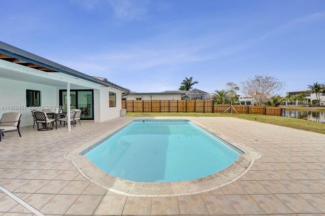 16653 Golfview Drive, Weston, FL 33326