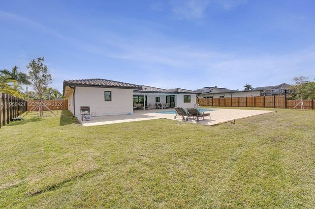 16653 Golfview Drive, Weston, FL 33326
