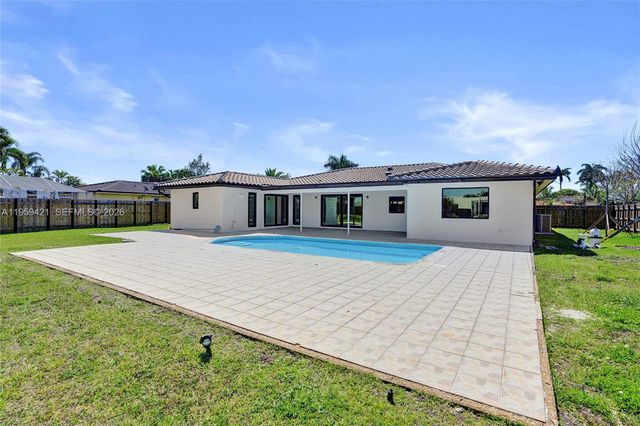 16653 Golfview Drive, Weston, FL 33326