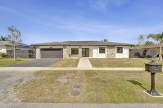 16653 Golfview Drive, Weston, FL 33326