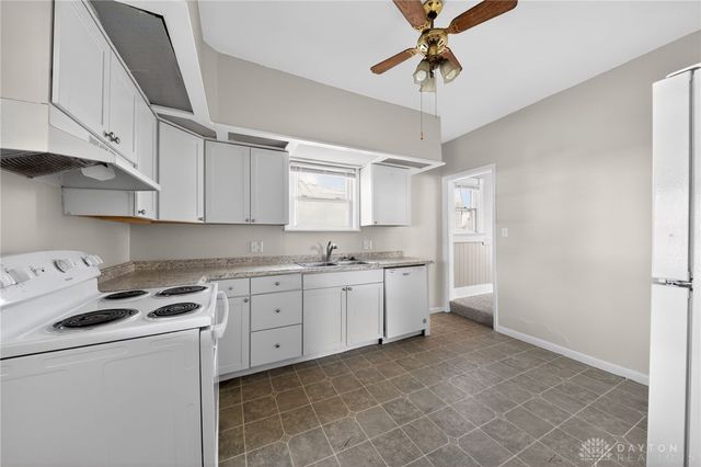 11 Lutz Avenue, Dayton, OH 45420