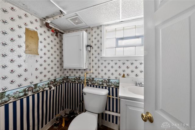 11 Lutz Avenue, Dayton, OH 45420