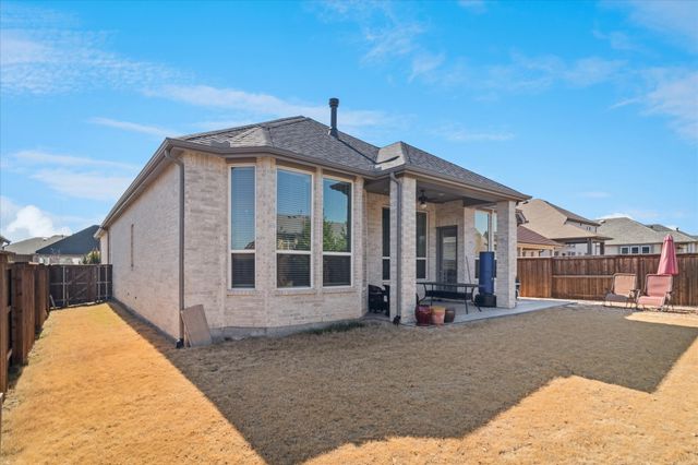 1912 McDougall Creek, Van Alstyne, TX 75495