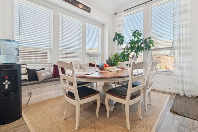 1912 McDougall Creek, Van Alstyne, TX 75495