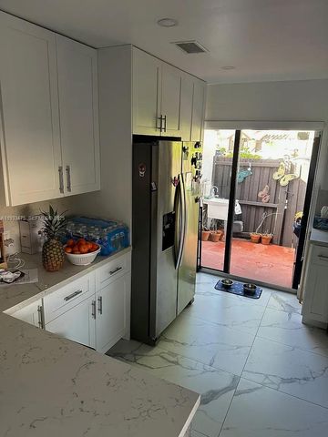 14980 SW 49th Ln 1H, Miami, FL 33185