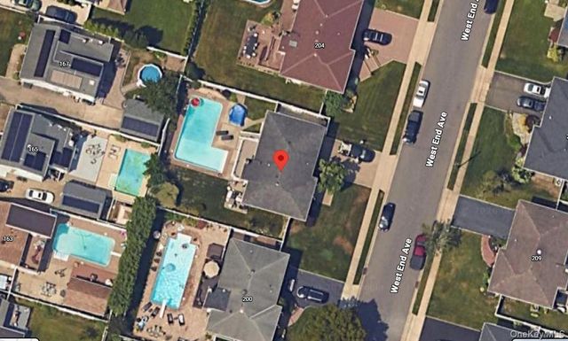 202 W End Avenue, Massapequa, NY 11758