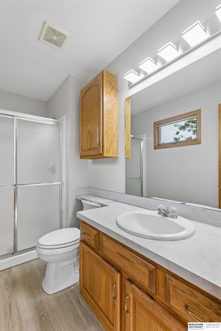 1609 Savannah Drive, Papillion, NE 68133