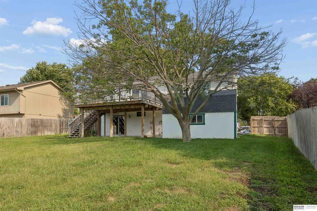 1609 Savannah Drive, Papillion, NE 68133