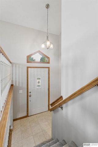 1609 Savannah Drive, Papillion, NE 68133
